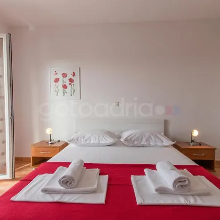 City Center Studio Milla Apartmán *