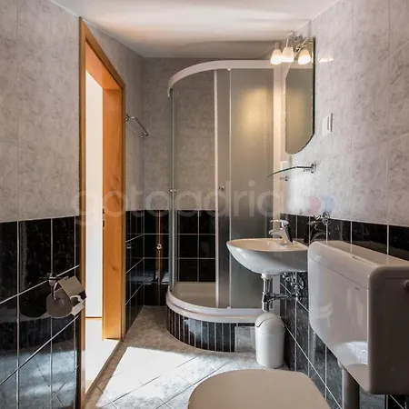 Apartment City Center Studio Milla